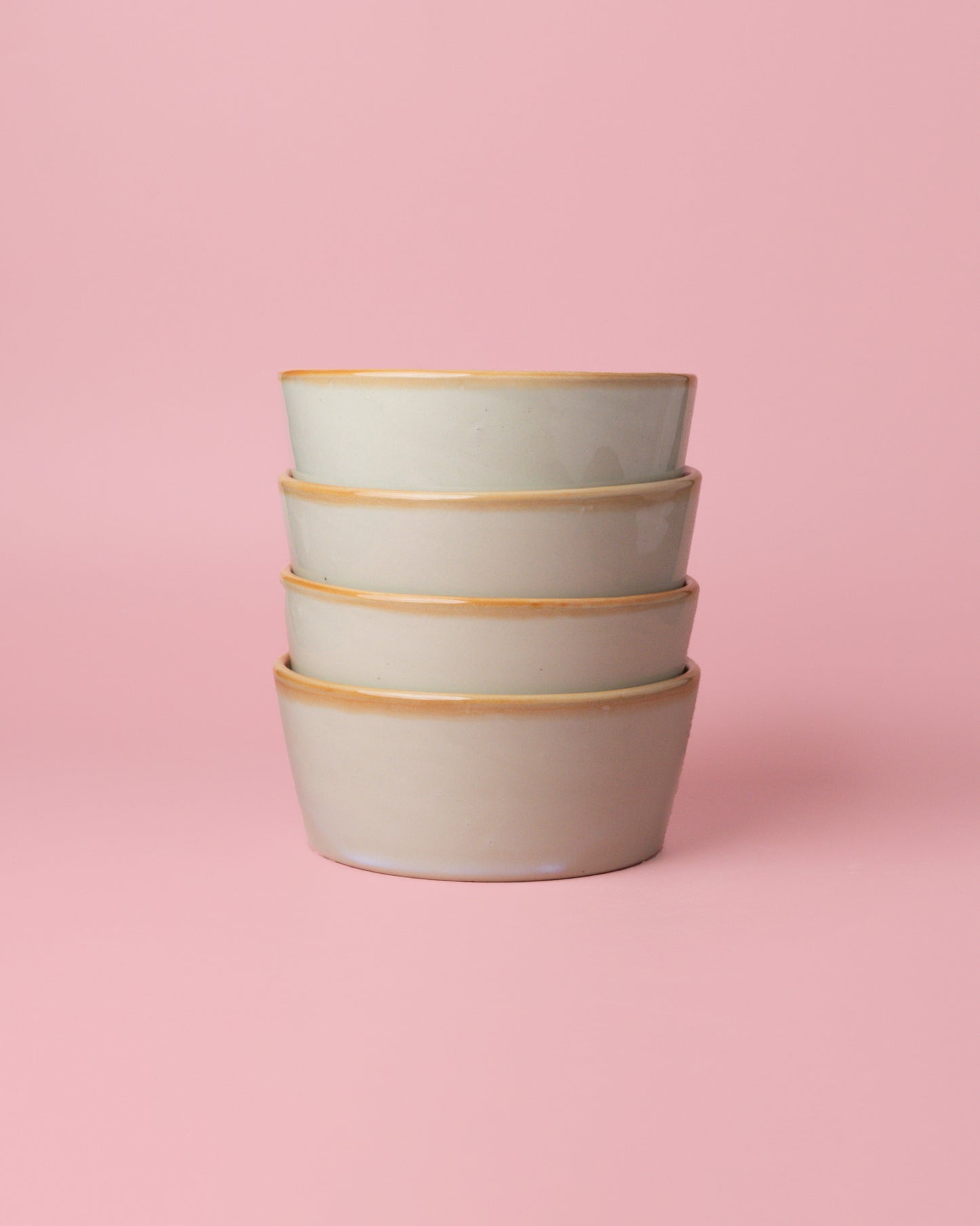 4 bowls de cerámicas color beis