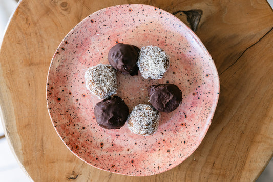 Receta fácil y saludable: Bolitas energéticas de plátano y chocolate