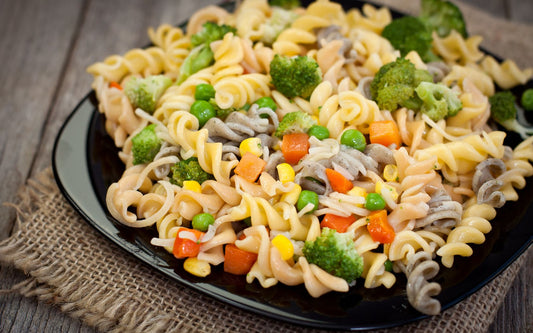 imagen de una ensalada de pasta fria para verano