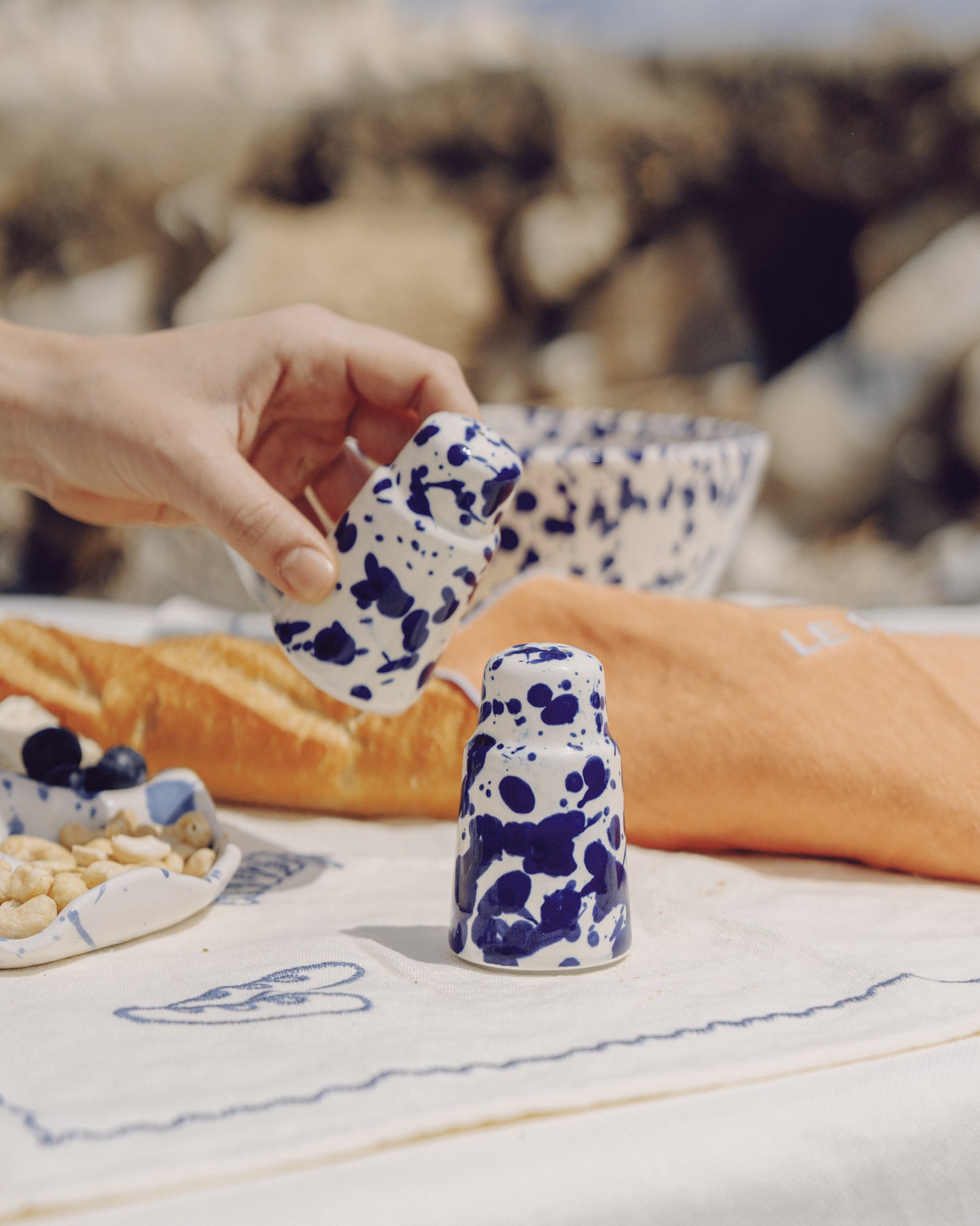 SALPIMENTERO DE CERÁMICA PERSIA